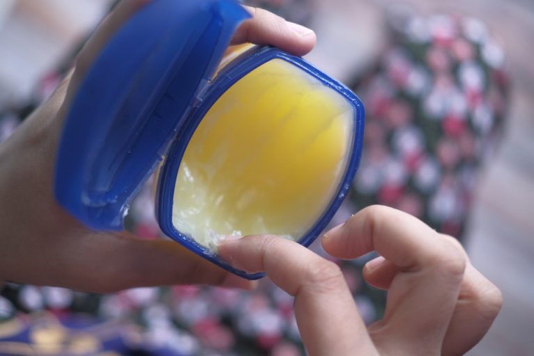 Vaseline Trick To Remove Unwanted Hair